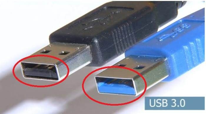 màu sắc khác nhau của cổng USB 2.0 và USB 3.0