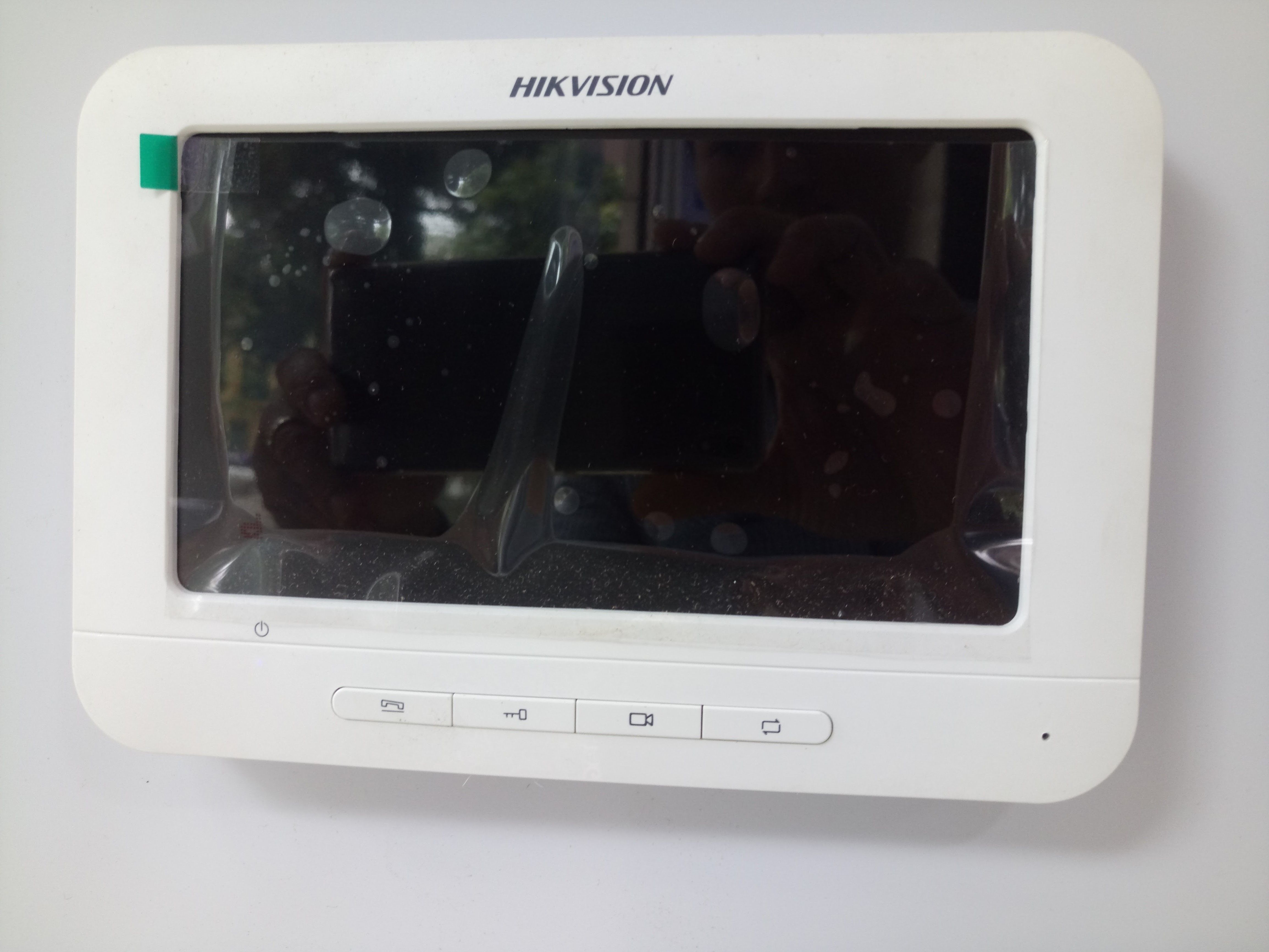 Màn hình chuông cửa IP HIKvision HIK-VDM200 rộng 7 inch